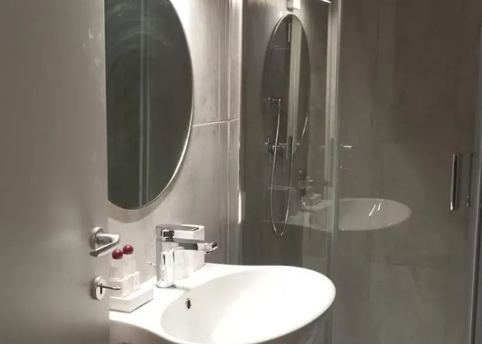 Piazza Cavour Bed & Breakfast LʼAquila